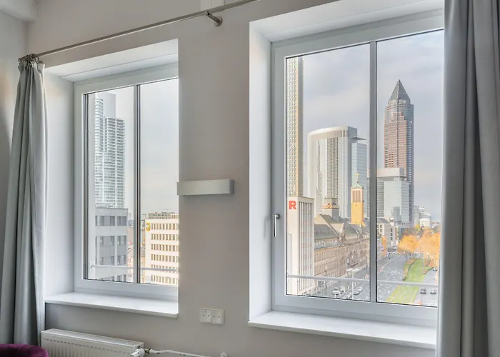 Numa Frankfurt Blau 4*