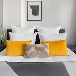 Numa Frankfurt Blau 4*