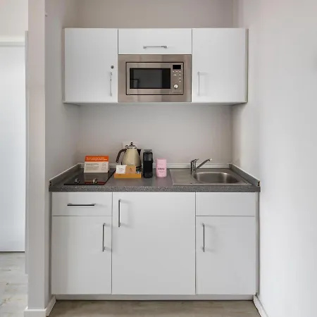 Numa Frankfurt Blau מלון דירות 4*