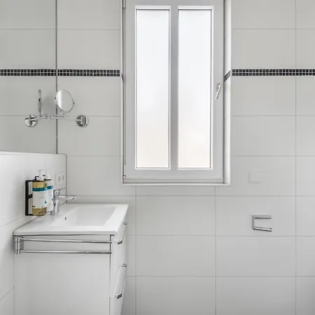 Numa Frankfurt Blau 4*